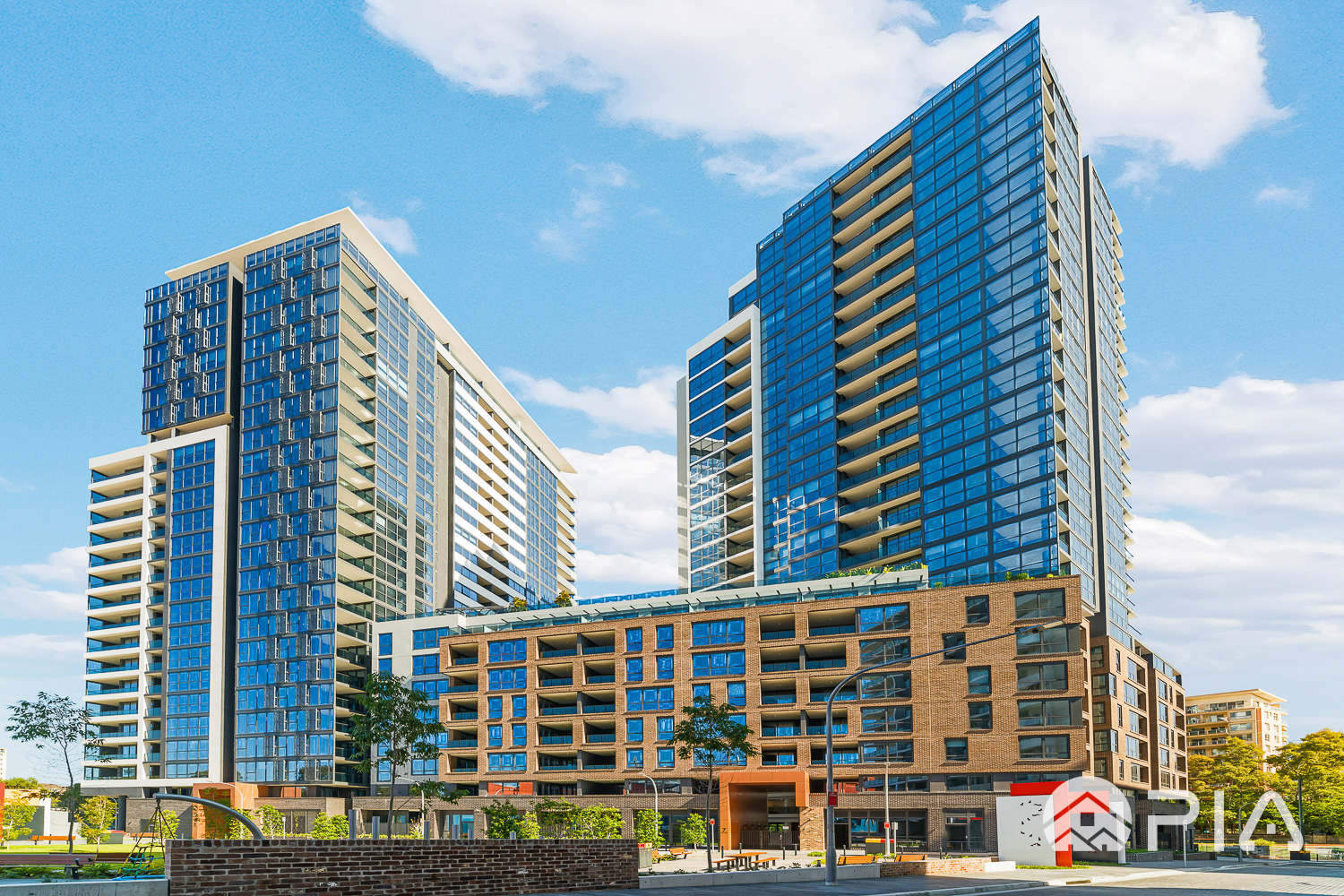 Effortless Urban Living: Modern 1-Bedroom Apartment in Prime Location!
