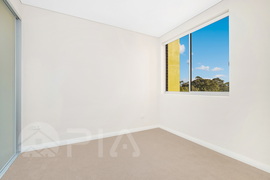 Modern 2 bedroom apartment close to amenities for lease-