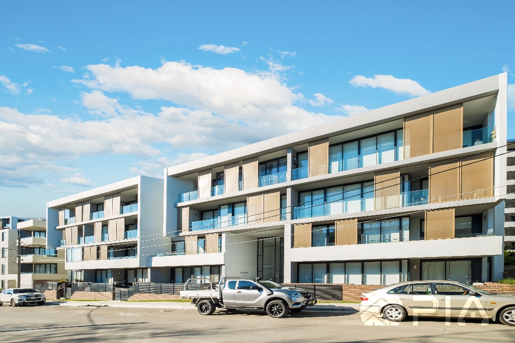 Luxury one bedroom apartment for lease NOW!