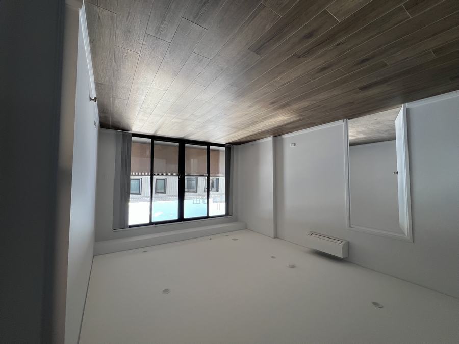 New near and modern 2 bedroom apartment for lease!