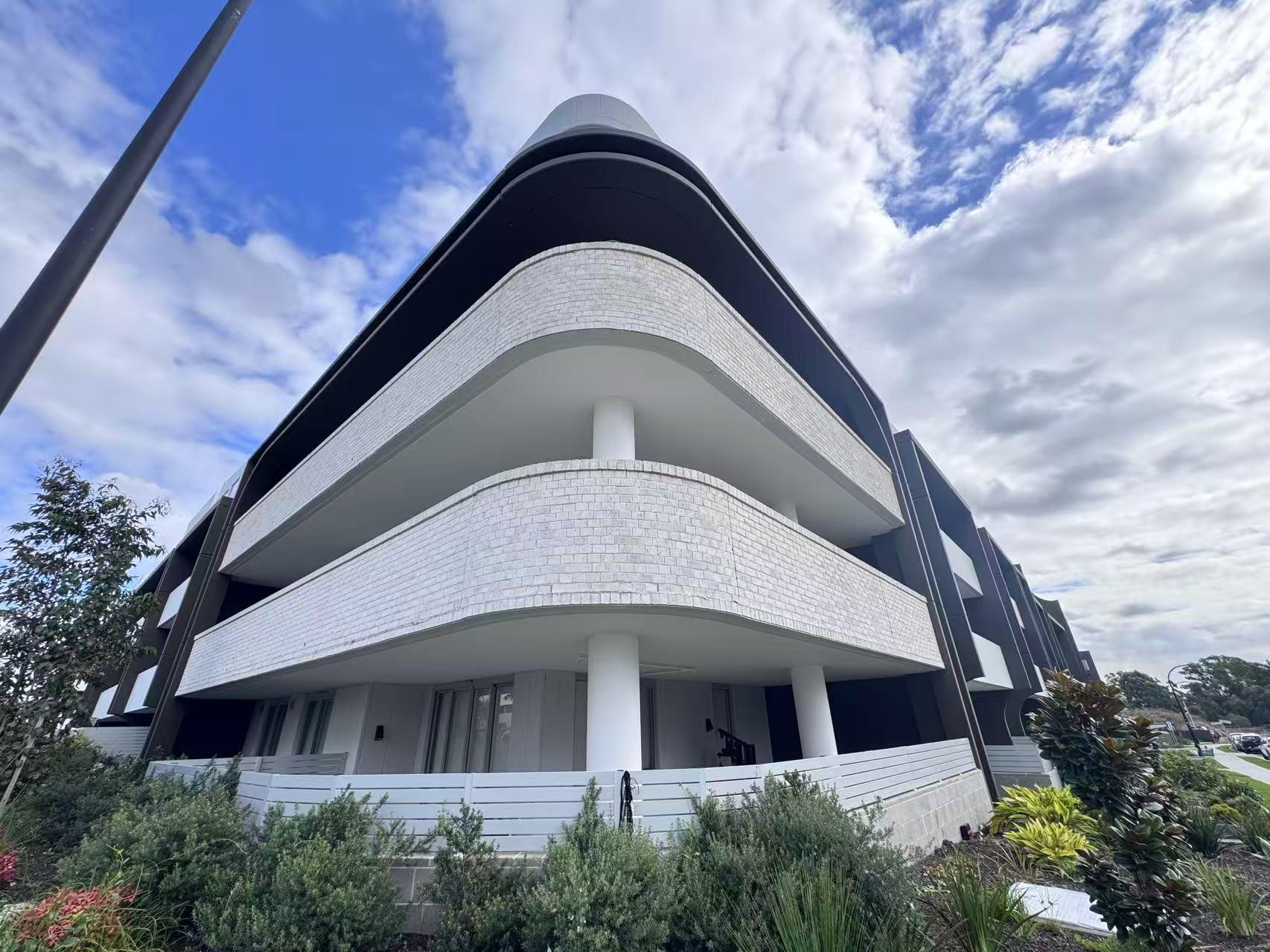 Modern Apartment Living in a Prime Location