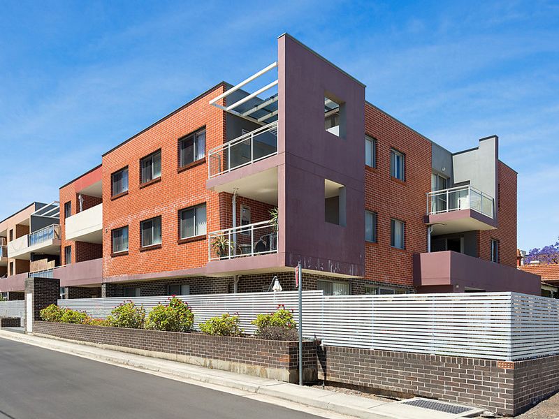 High Street 69 -  2 bedroom apartment for lease!!!