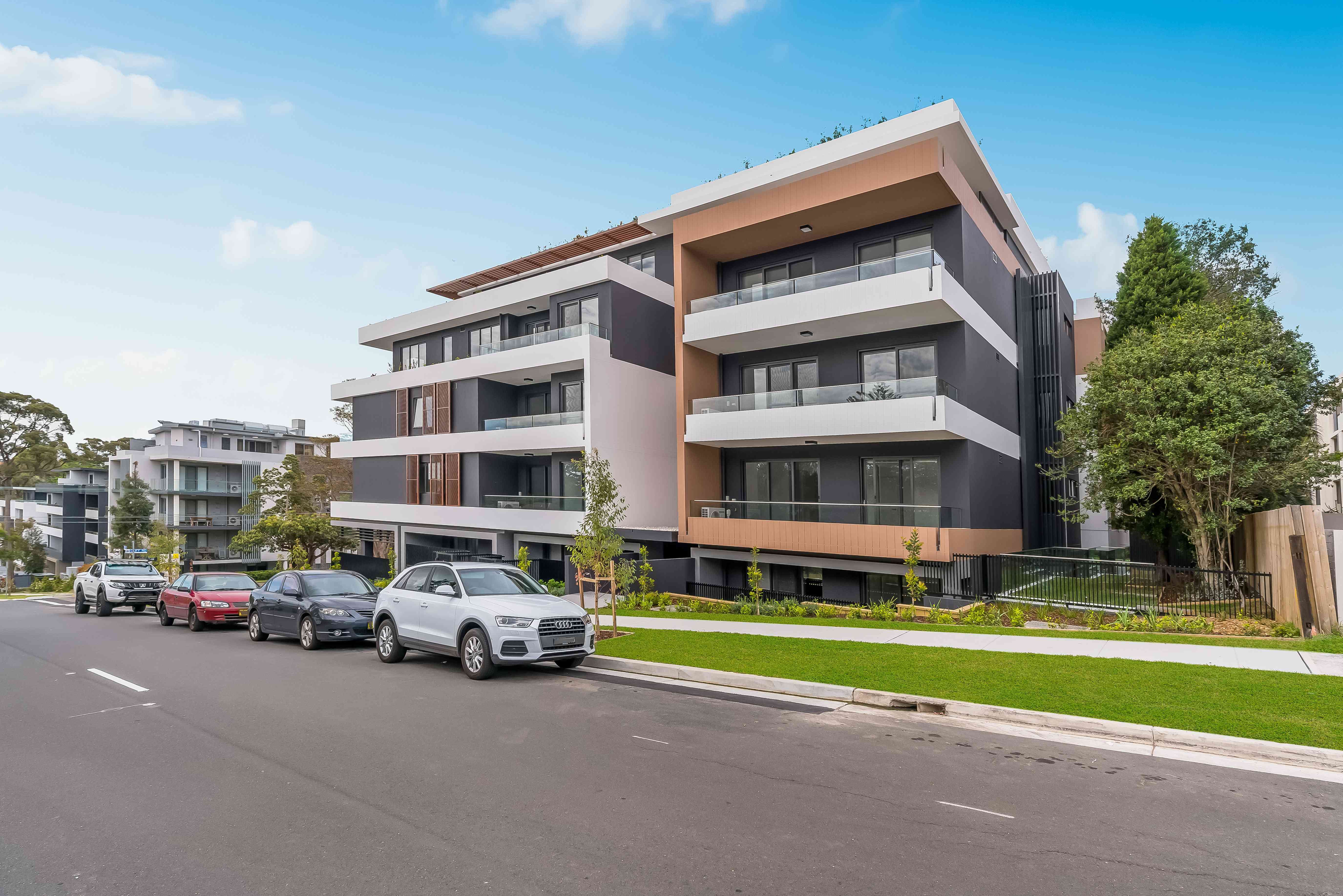 MODERN 2 BEDROOM APARTMENT FOR LEASE