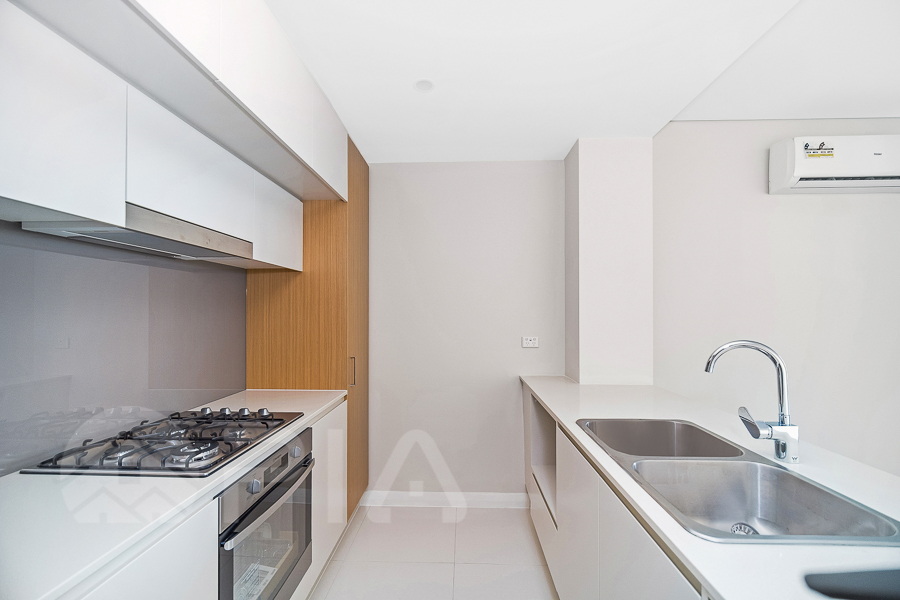 Modern 2 bedroom apartment close to amenities for lease