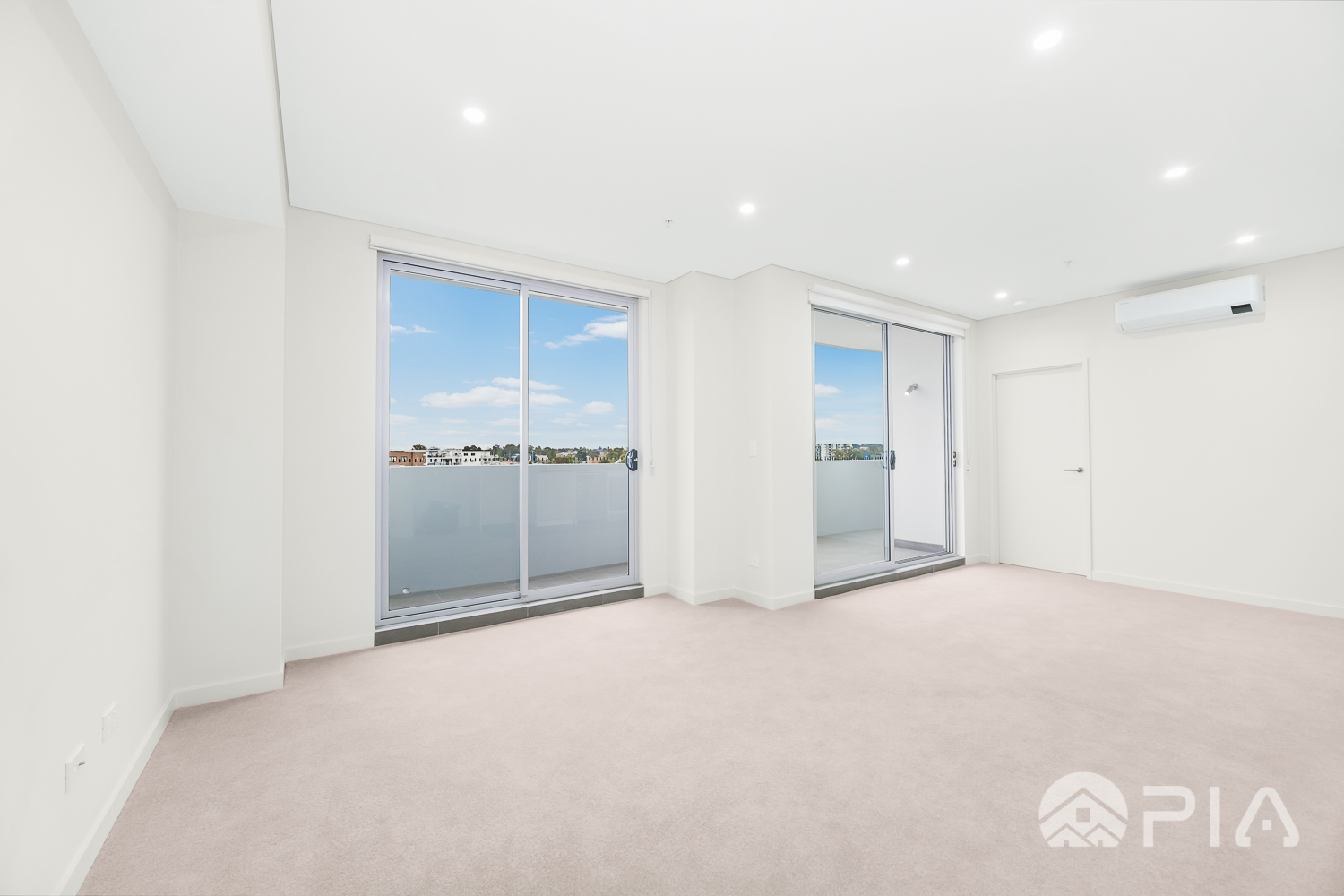 Modern 1 bedroom apartment close to amenities for lease