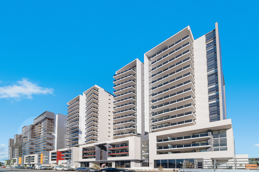 Modern 2 Bedroom Apartment close to amenities For Lease