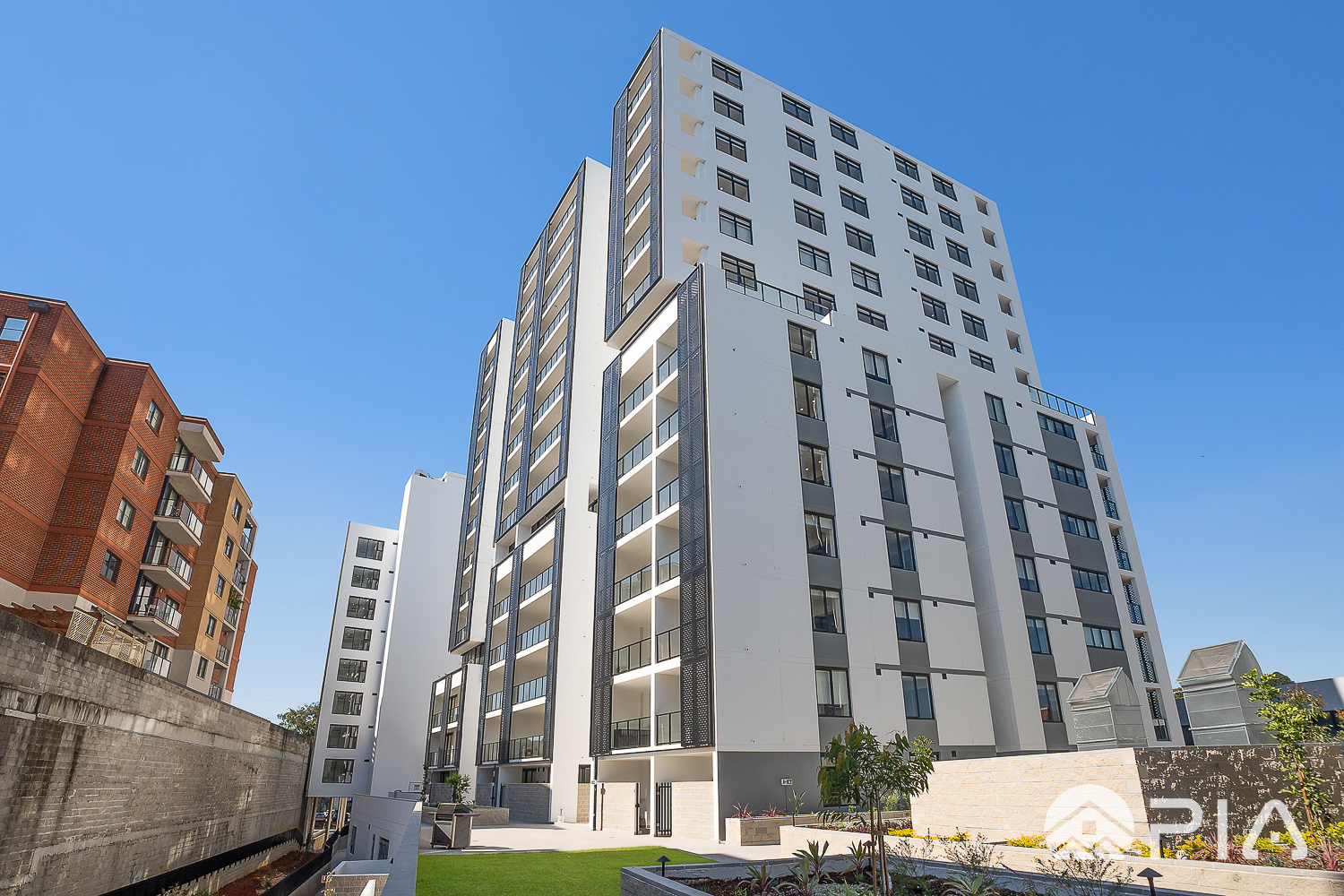 2 Bed 2 Bath Apartment NOW LEASING!!