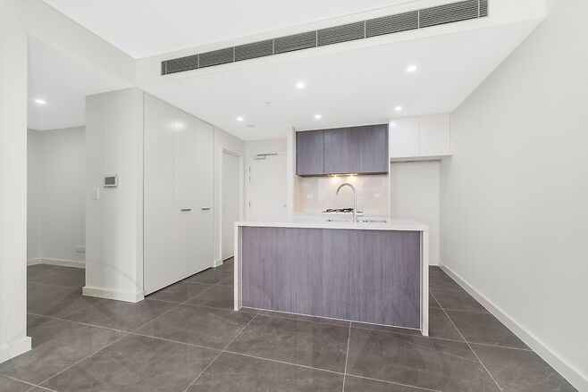 1 Bed Apartment + Study 1 Bath 1 Car for Rent - TOP FLOOR!