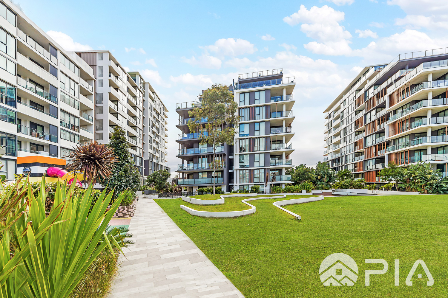 One Bedroom + Study Apartment in Ramsgate Park for Lease Now!