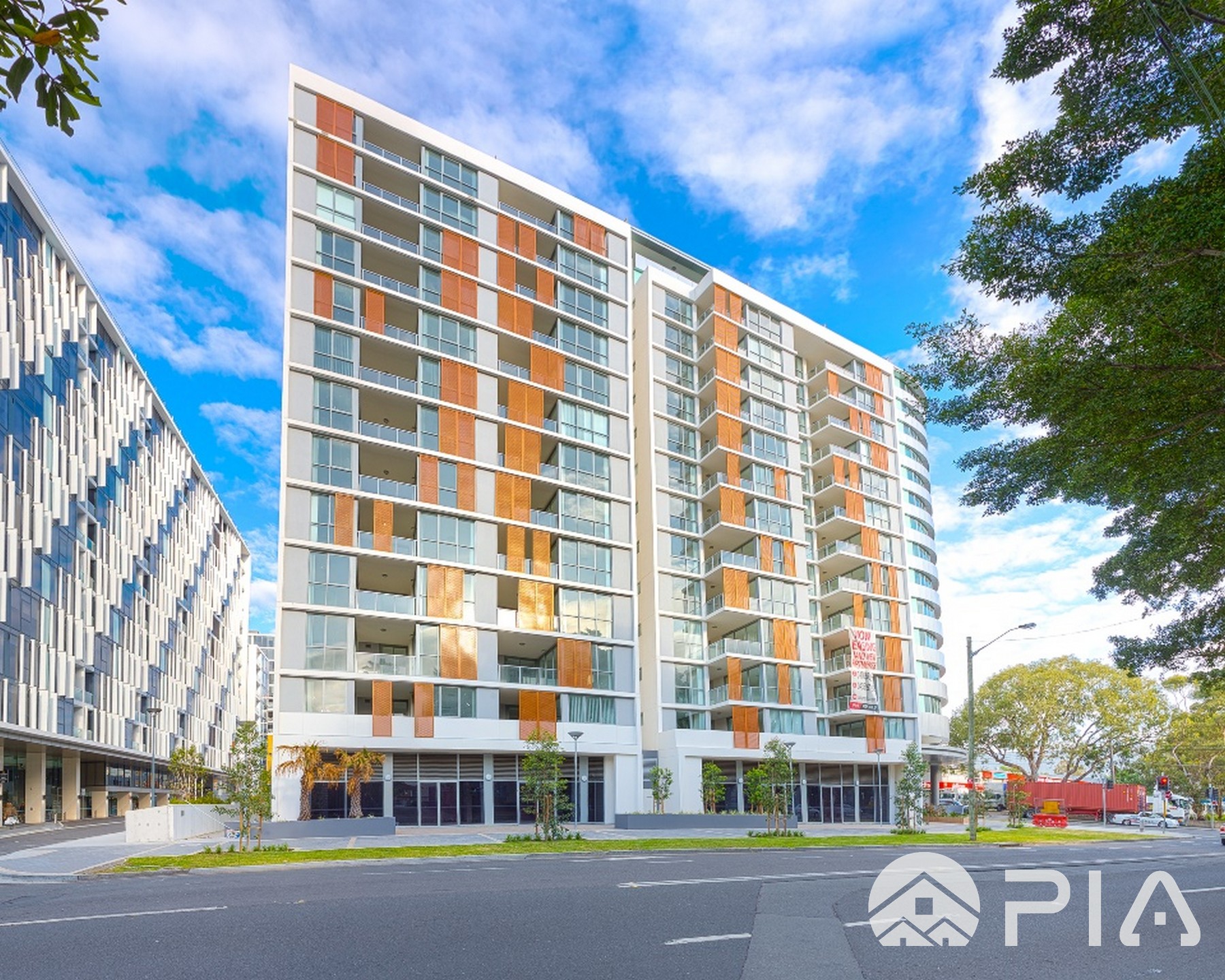 Rental Property Advertisement: Modern 1 Bedroom + Study Apartment with Parking!