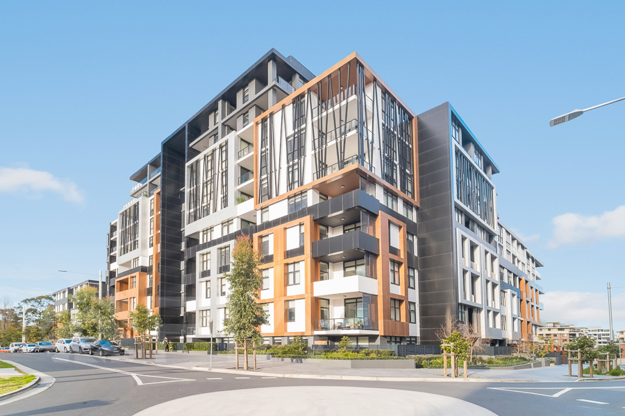 Spacious 3 bedroom apartment for lease**Entry from Block C on Hamilton Crescent West**
